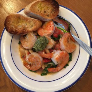 shrimp with white beans and tomatoes